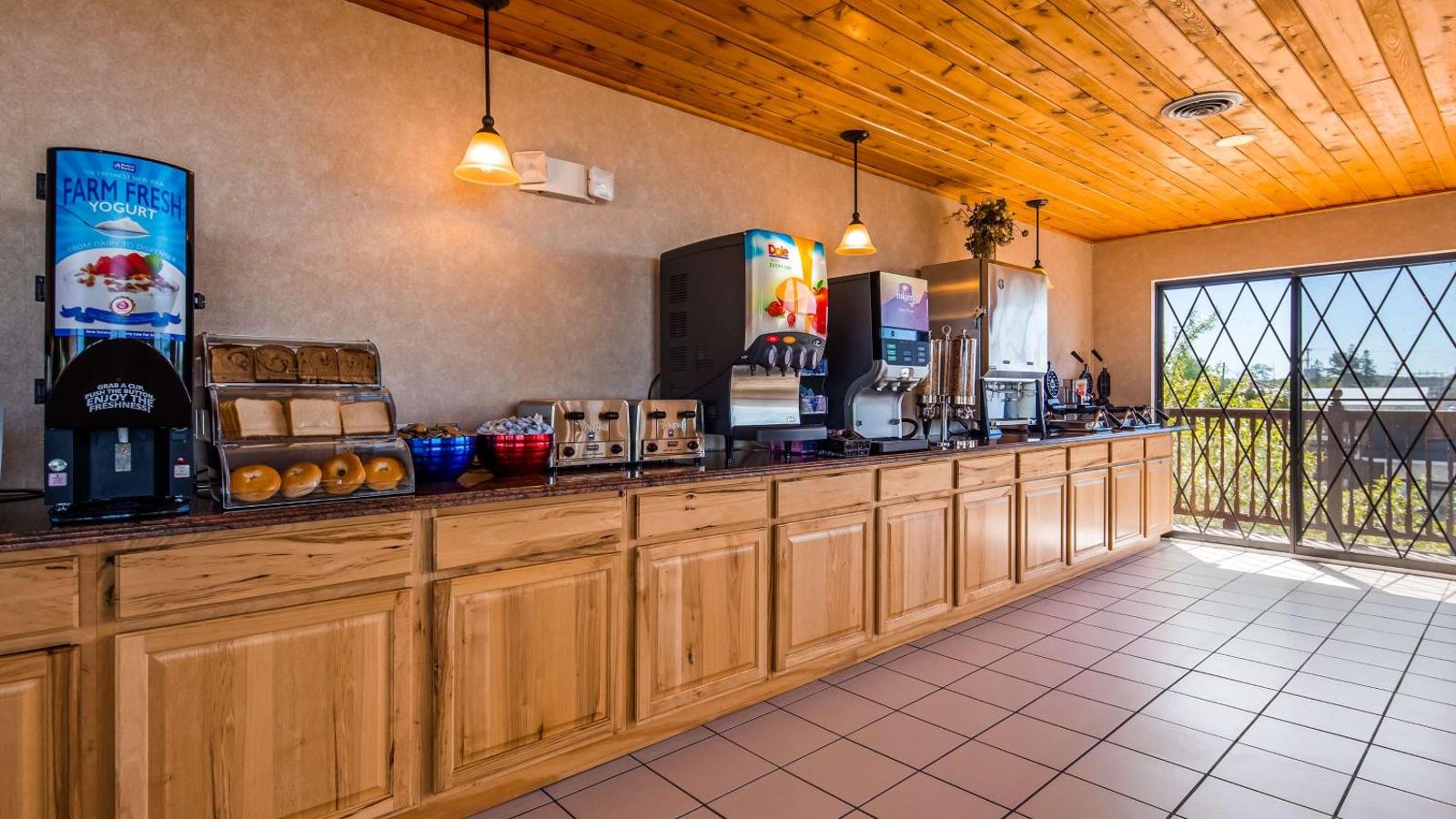 Best Western Plus Dockside Waterfront Inn Main image 1